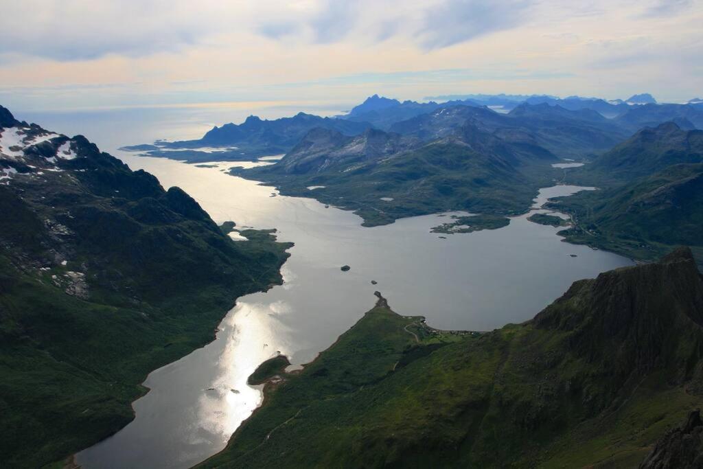 Laupstad Charming House By The Sea, Lofoten! מראה חיצוני תמונה
